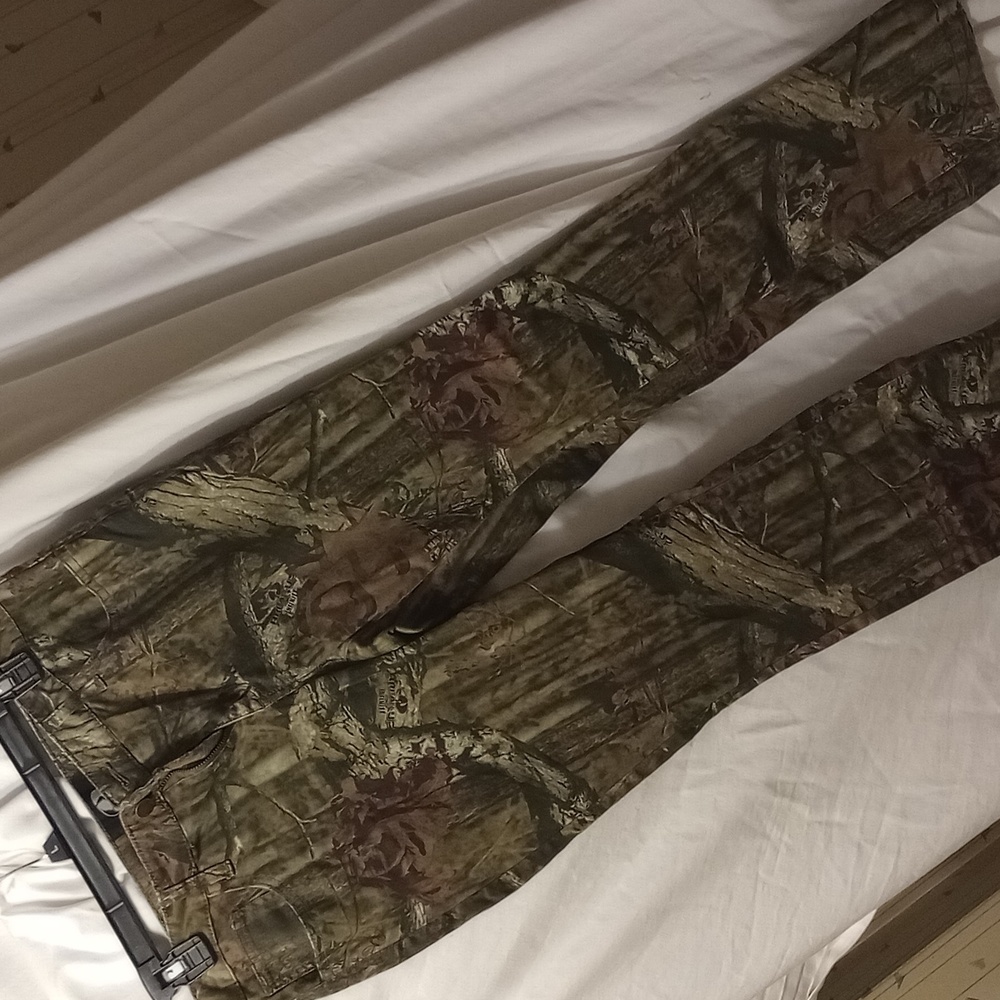 Mossy Oak women's sz 10 camo pants